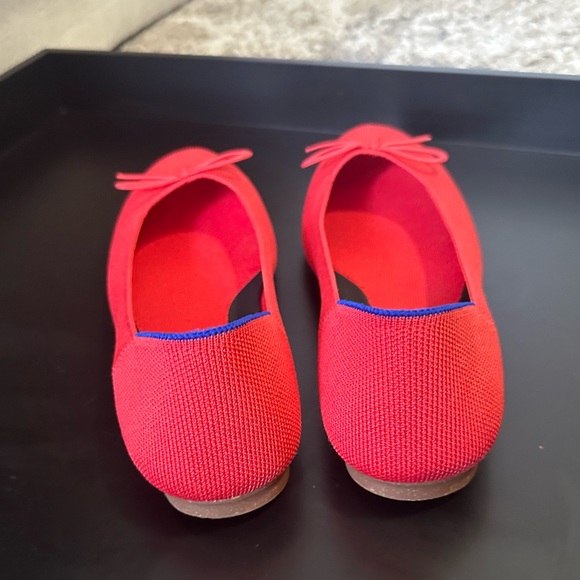 RARE ROTHYS Glamour Red Bow Ballet Flats In Box Womens Size 8-8.5 Rothy’s Shoes - Picture 8 of 16